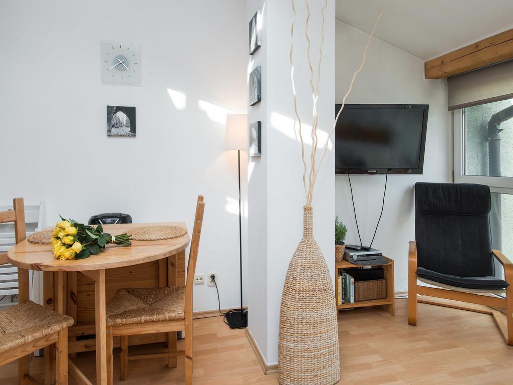 Studio Smart Apartment Krasków Exterior foto